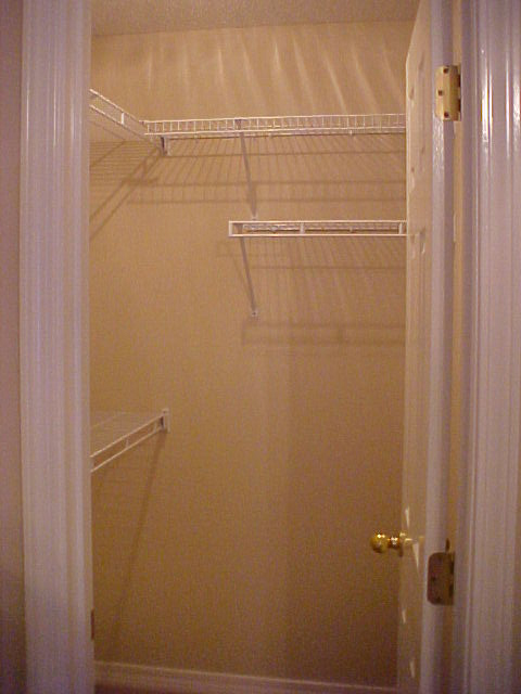 11-MasterBedroom2Closet